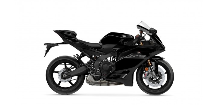 Yamaha R9